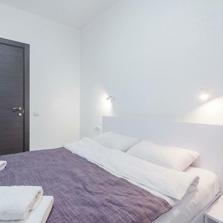 Skyhome Na Nauky Киев Экстерьер фото