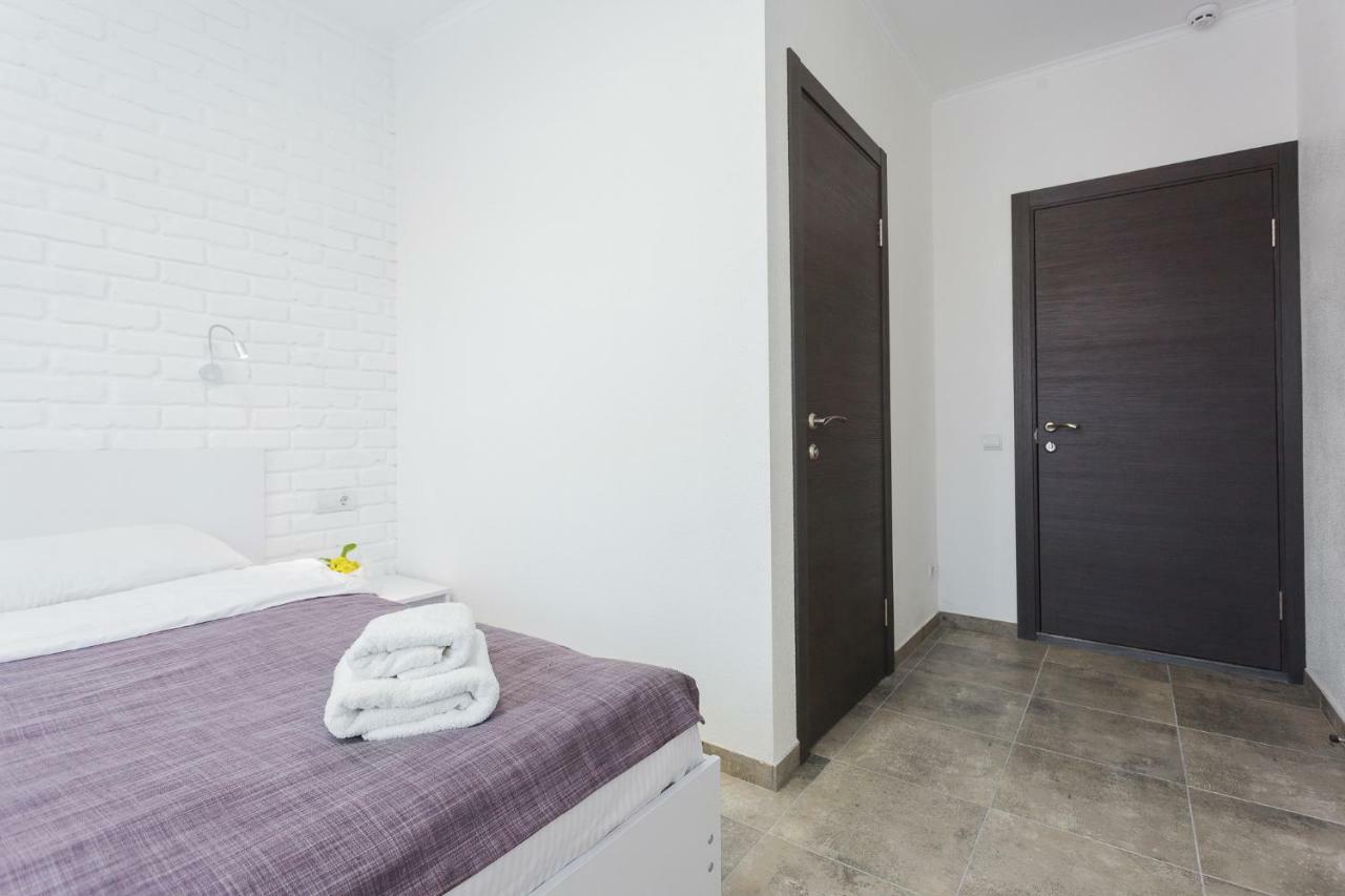 Skyhome Na Nauky Киев Экстерьер фото
